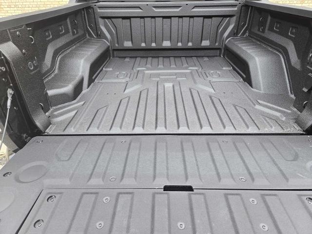 2025 GMC HUMMER EV Pickup Vehicle Photo in DALLAS, TX 75209-3016