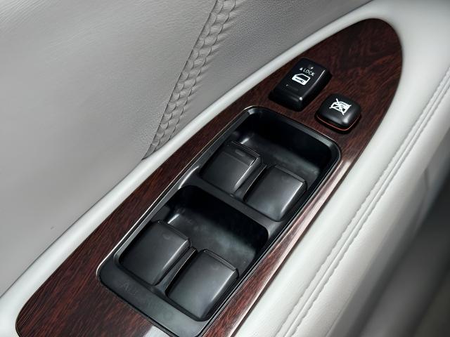 2010 Toyota Avalon Vehicle Photo in MADISON, WI 53713-3220