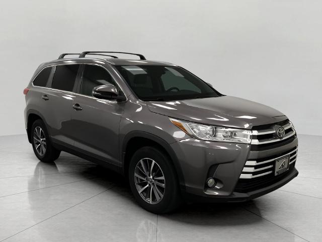 2019 Toyota Highlander Vehicle Photo in Neenah, WI 54956