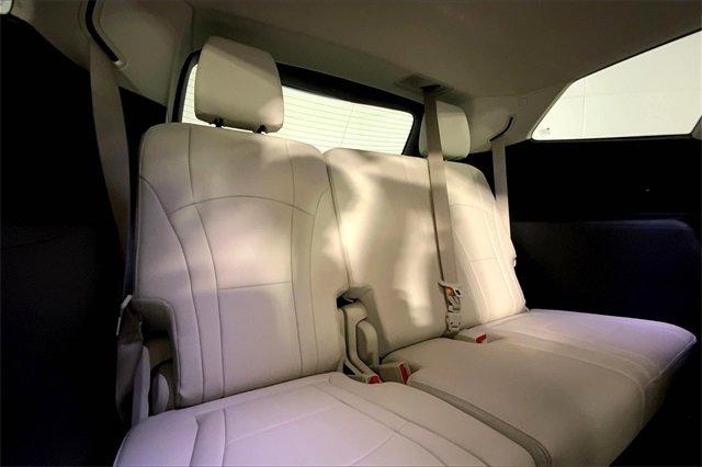 2023 Buick Enclave Vehicle Photo in KANSAS CITY, MO 64114-4545