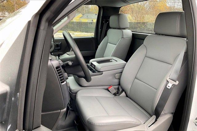 2024 Chevrolet Silverado Chassis Cab Vehicle Photo in INDEPENDENCE, MO 64055-1314