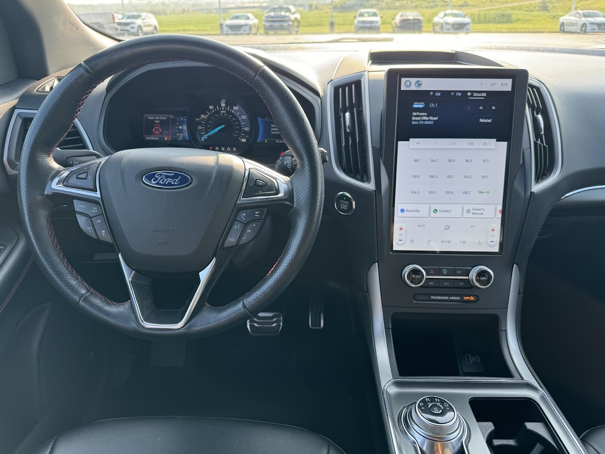 2022 Ford Edge Vehicle Photo in BOONVILLE, IN 47601-9633