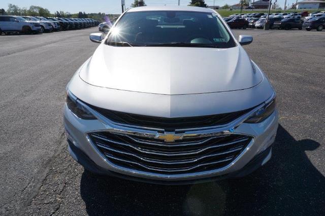 Used 2020 Chevrolet Malibu 1LT with VIN 1G1ZD5ST8LF056732 for sale in Wintersville, OH