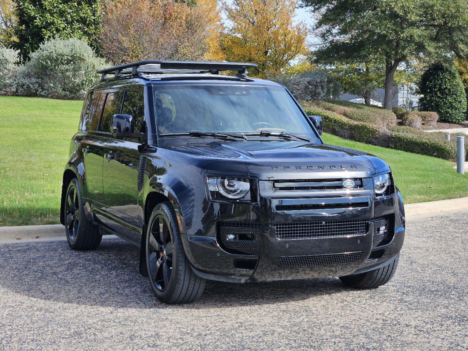 2024 Defender Vehicle Photo in FORT WORTH, TX 76132