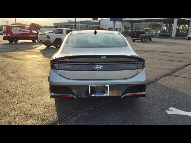 2024 Hyundai SONATA Vehicle Photo in Shiloh, IL 62269