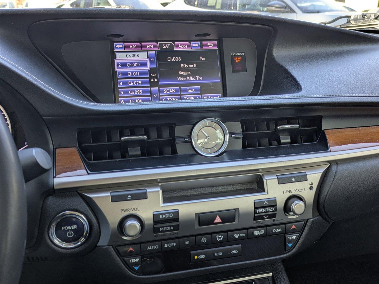 2013 Lexus ES 300h Vehicle Photo in Tustin, CA 92782