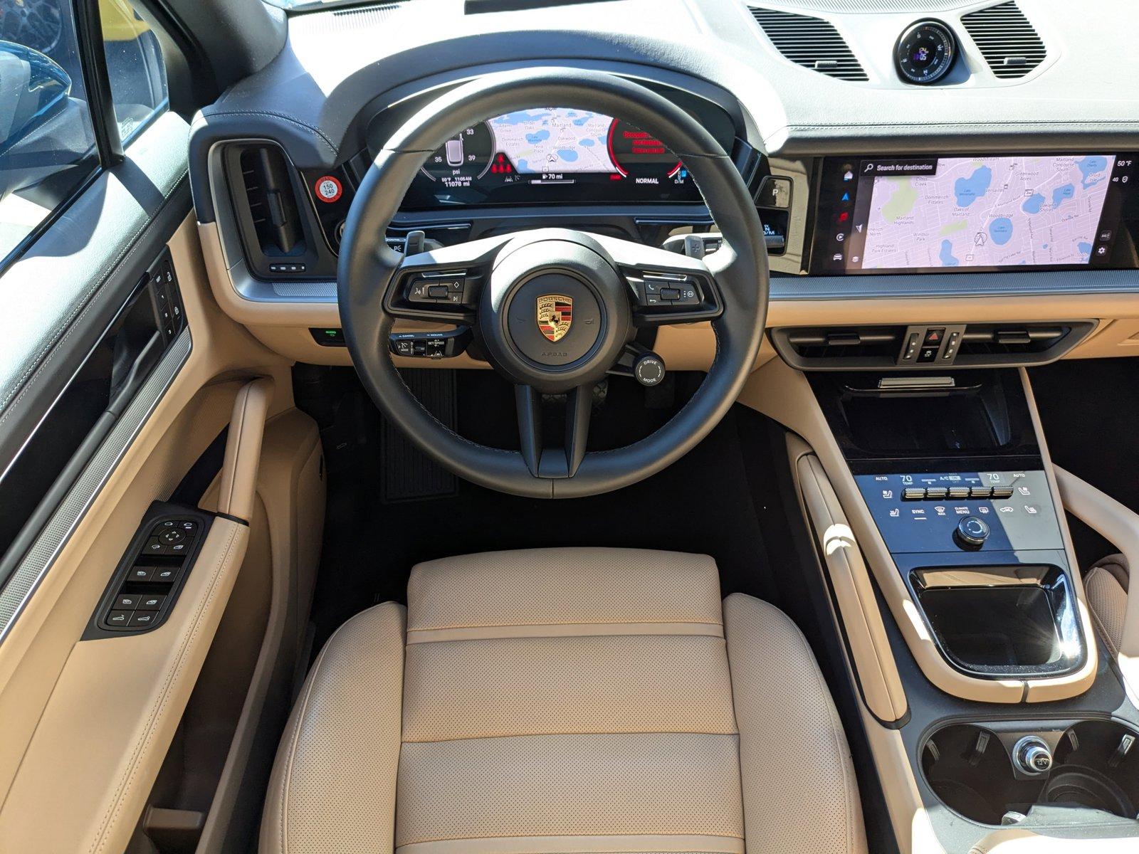 2024 Porsche Cayenne Vehicle Photo in Maitland, FL 32751