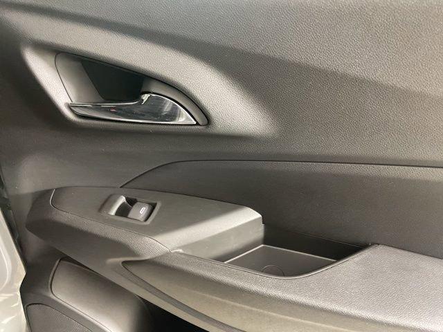 2025 Chevrolet Trax Vehicle Photo in PHOENIX, AZ 85014-3381