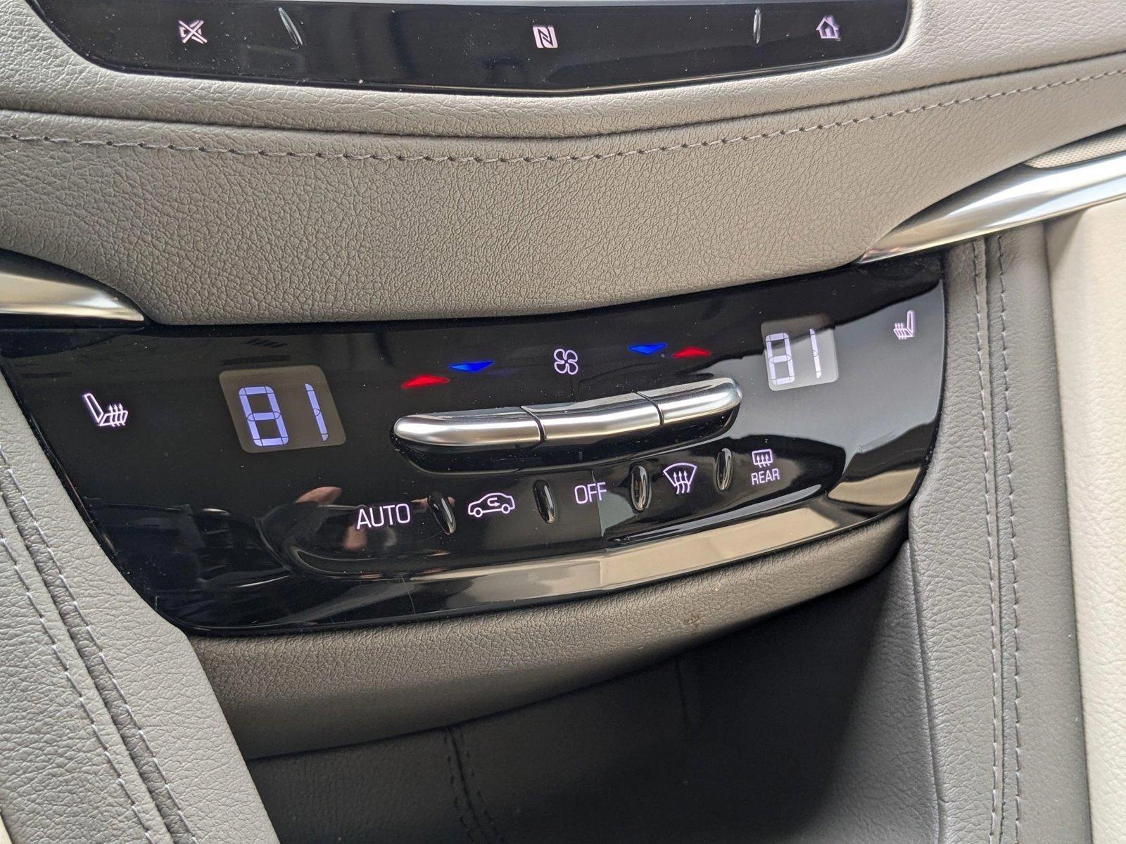 2021 Cadillac XT5 Vehicle Photo in St. Petersburg, FL 33713