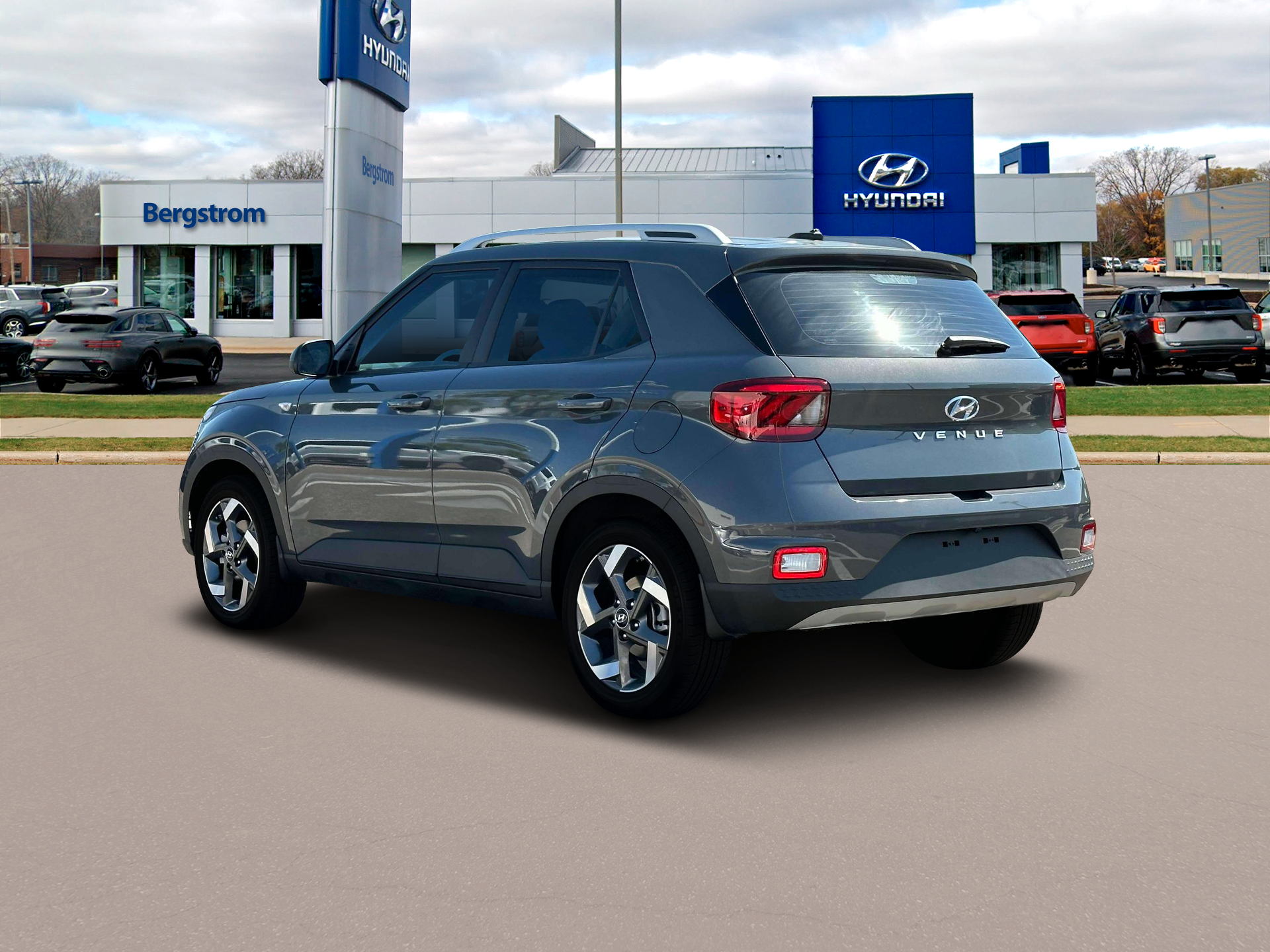 2025 Hyundai VENUE Vehicle Photo in Green Bay, WI 54304