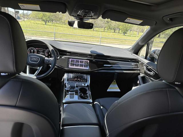 2025 Audi Q7 Vehicle Photo in HOUSTON, TX 77090