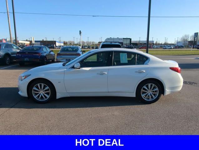 2015 INFINITI Q50 Vehicle Photo in Merrillville, IN 46410