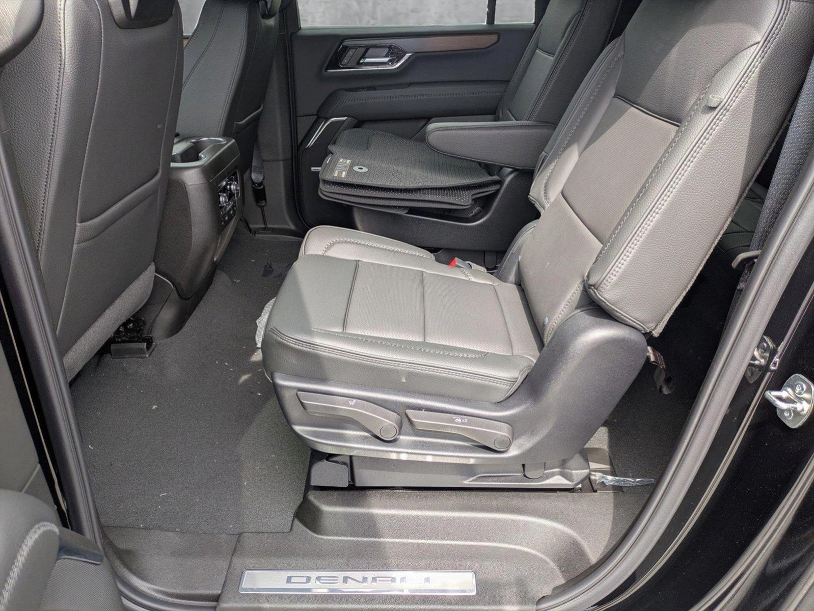 2025 GMC Yukon XL Vehicle Photo in LAUREL, MD 20707-4622