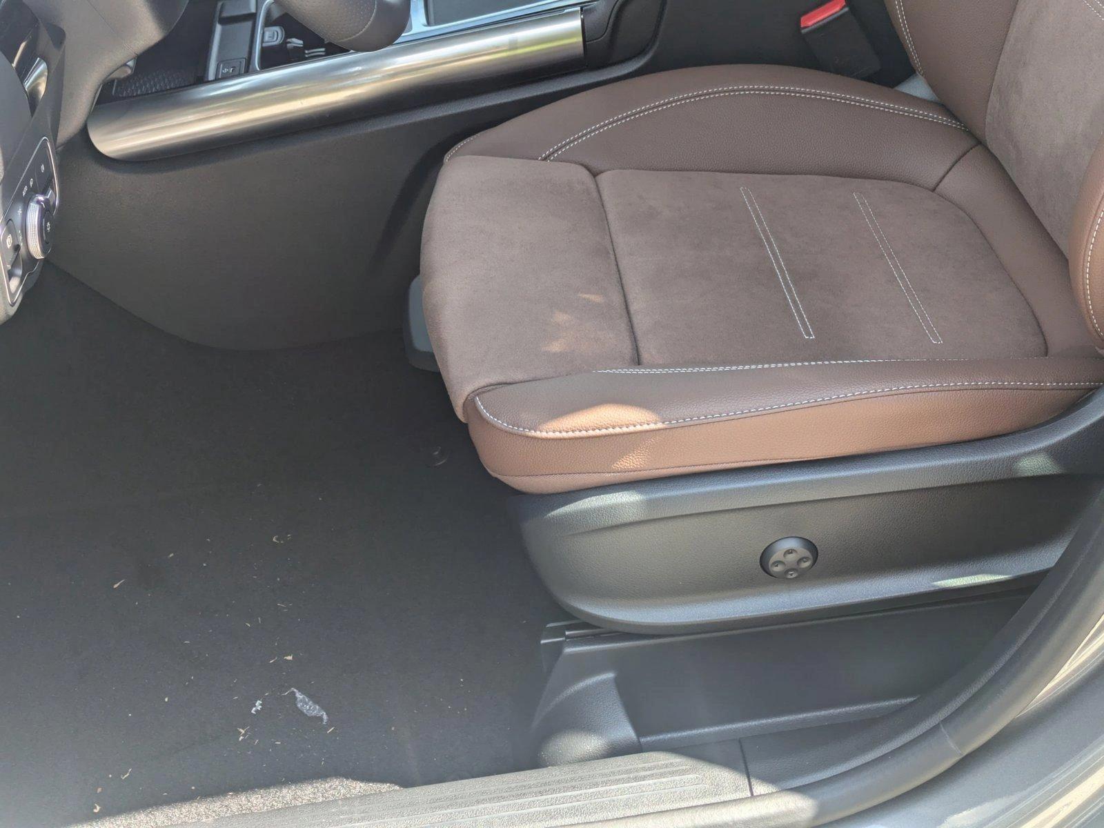 2025 Mercedes-Benz GLA Vehicle Photo in Sarasota, FL 34231