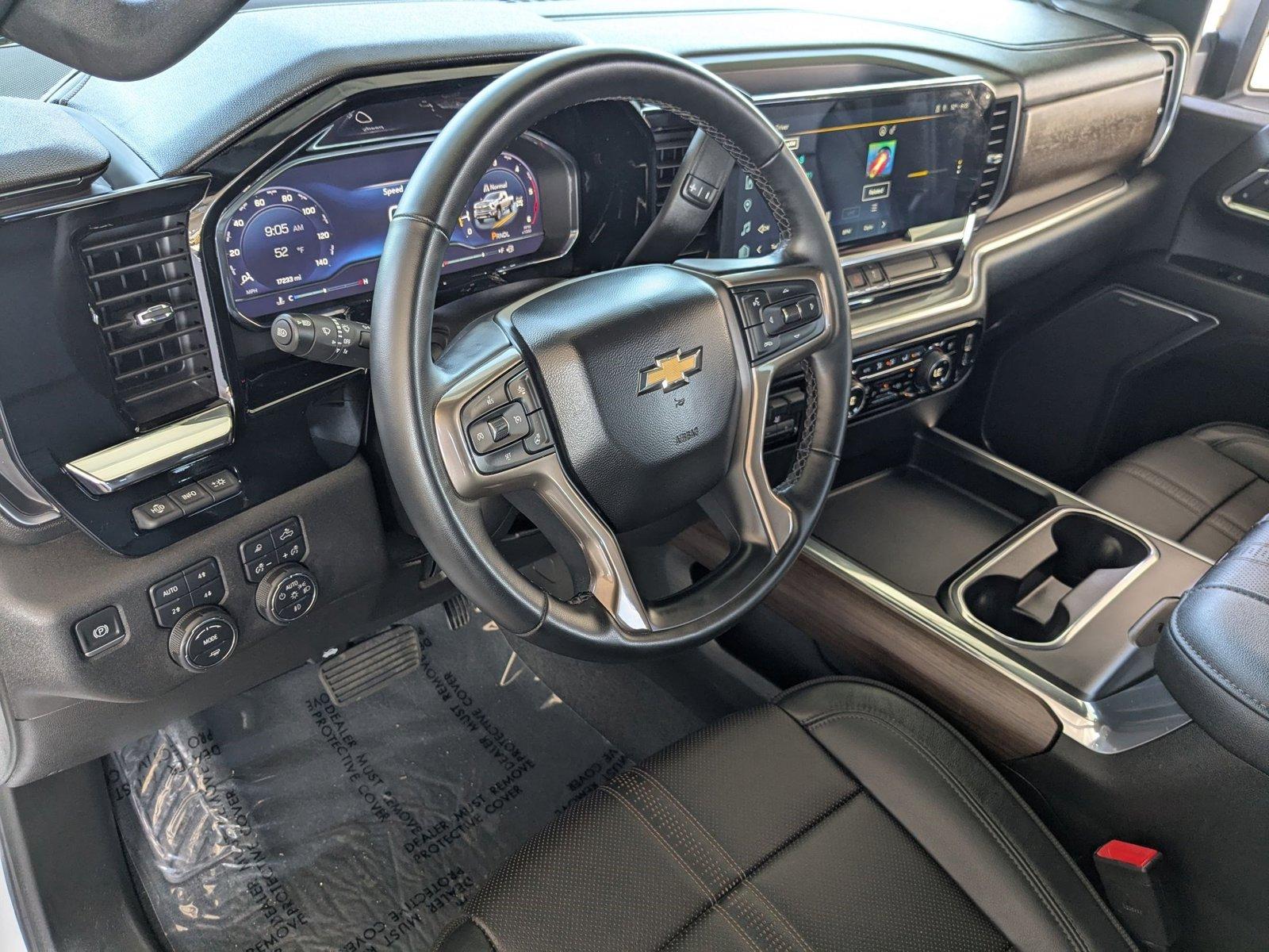 2024 Chevrolet Silverado 2500 HD Vehicle Photo in VALENCIA, CA 91355-1705