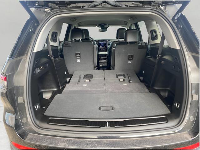 2024 Jeep Grand Cherokee L Vehicle Photo in APPLETON, WI 54914-8833