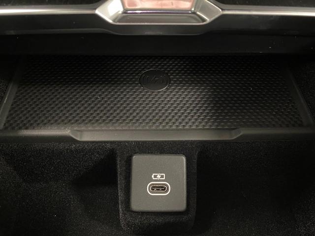 2025 Range Rover Vehicle Photo in Appleton, WI 54913