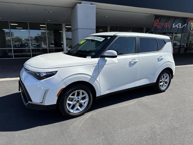 2024 Kia Soul Vehicle Photo in Tucson, AZ 85712