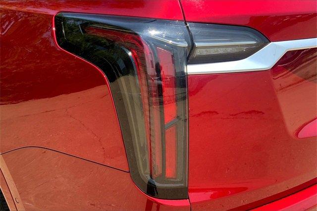 2024 Cadillac XT6 Vehicle Photo in KANSAS CITY, MO 64114-4545