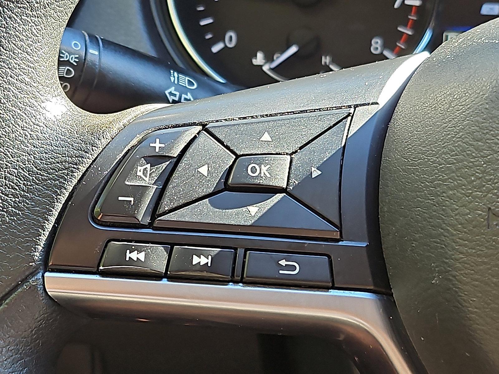 2022 Nissan Rogue Sport Vehicle Photo in Jenkintown, PA 19046