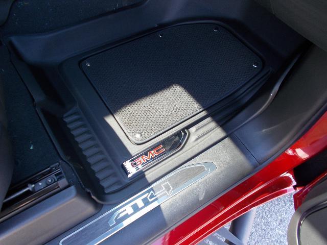 2026 GMC Sierra 1500 Vehicle Photo in LOWELL, MA 01852-4336
