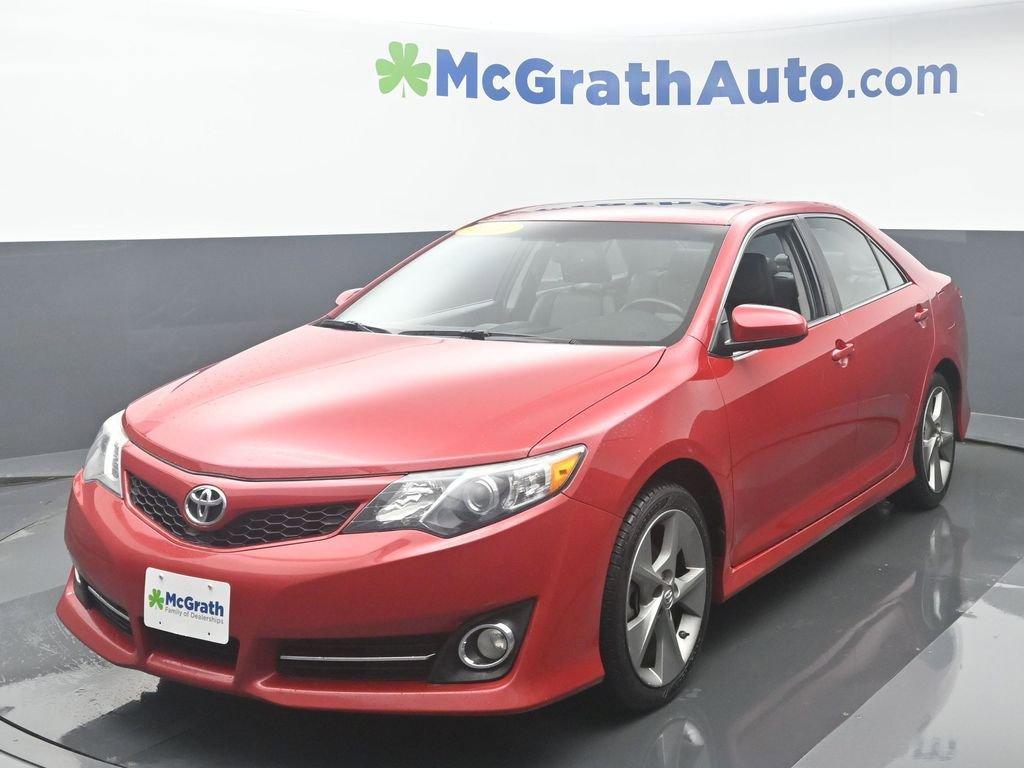 2014 Toyota Camry Vehicle Photo in Marion, IA 52302