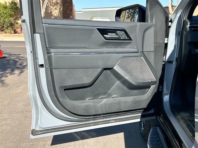 2024 GMC Sierra EV Vehicle Photo in GOODYEAR, AZ 85338-1310