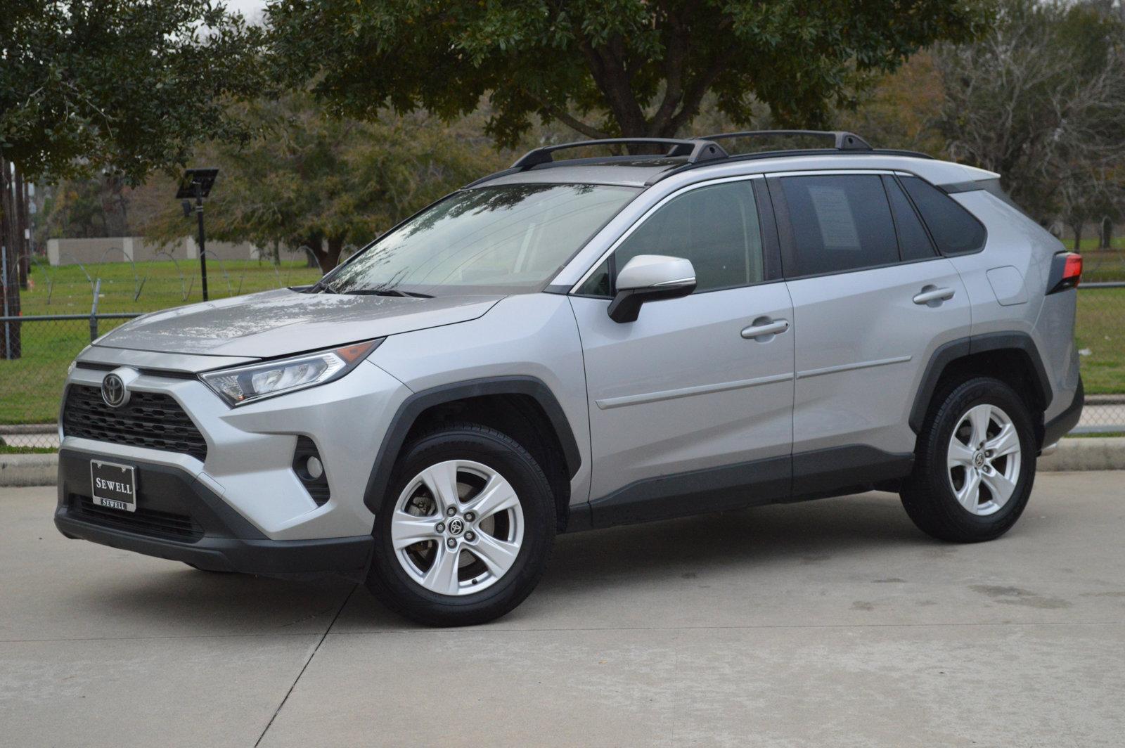 2020 Toyota RAV4 Vehicle Photo in Houston, TX 77090