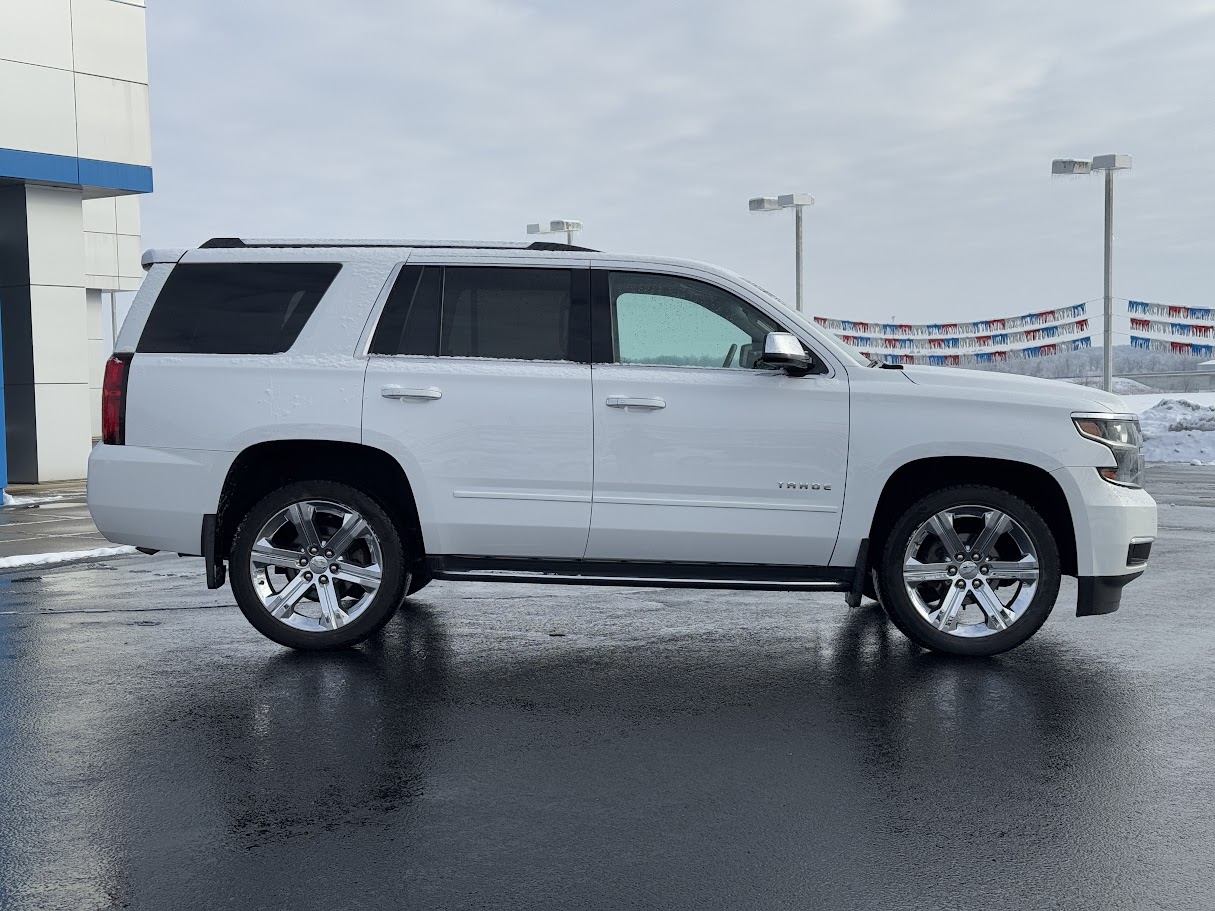 2019 Chevrolet Tahoe Vehicle Photo in BOONVILLE, IN 47601-9633