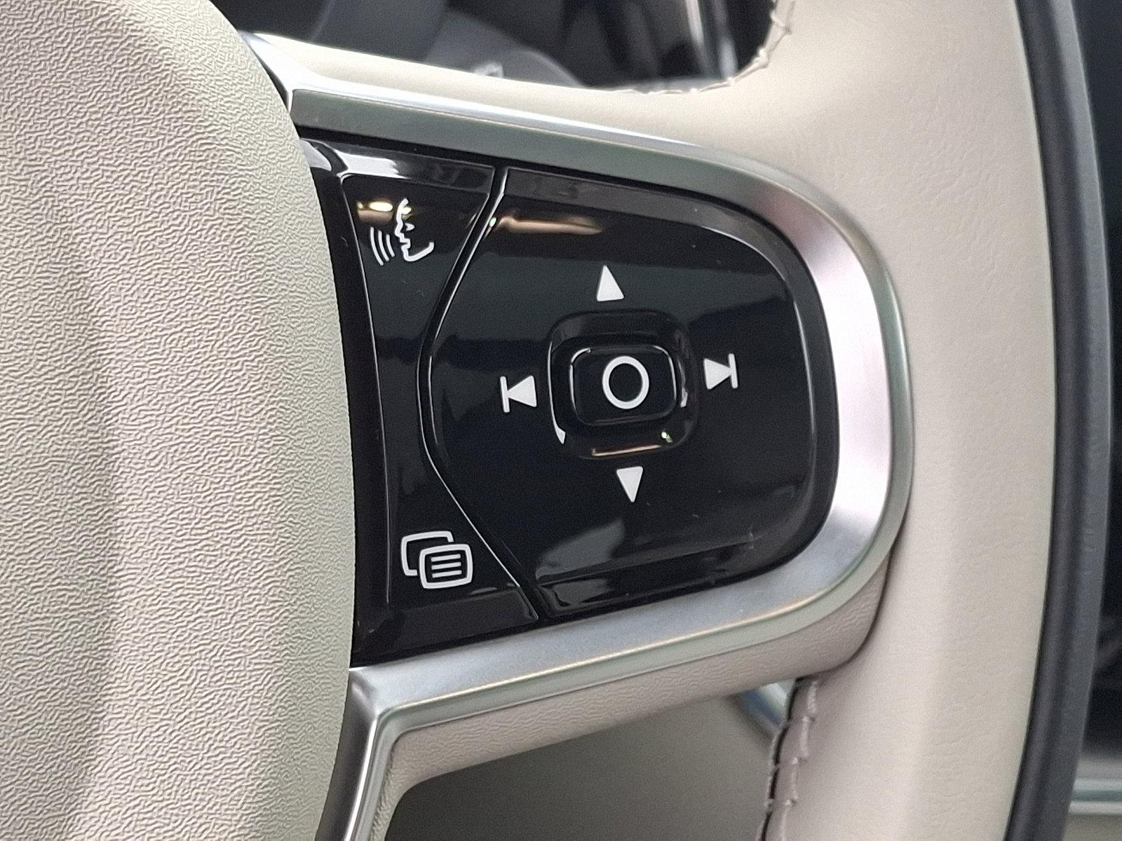 2025 Volvo XC60 Vehicle Photo in Trevose, PA 19053