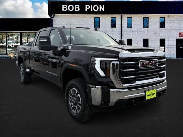 2025 GMC Sierra 3500HD Vehicle Photo in CHICOPEE, MA 01020-5001