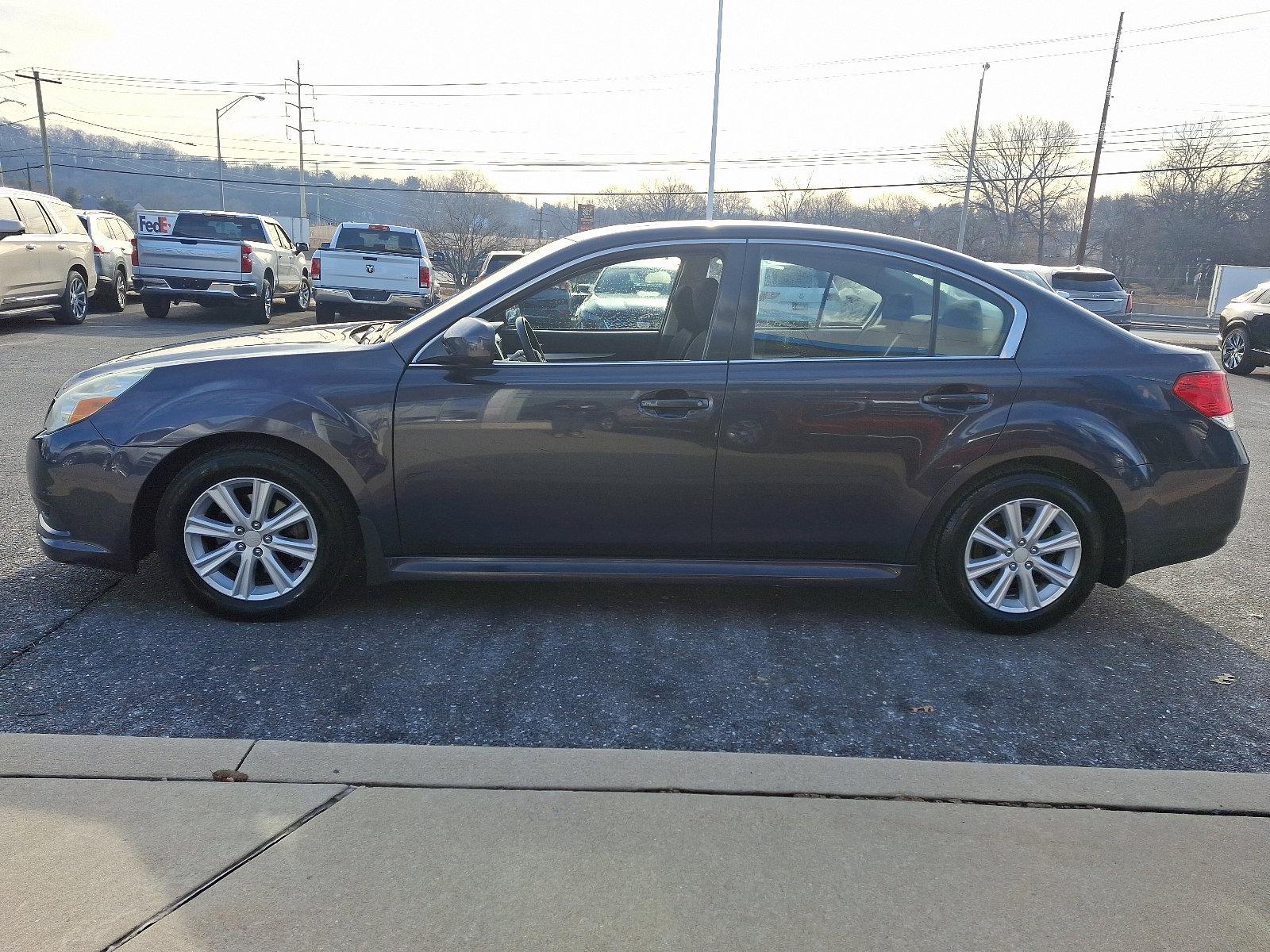 2010 Subaru Legacy Vehicle Photo in BETHLEHEM, PA 18017-9401