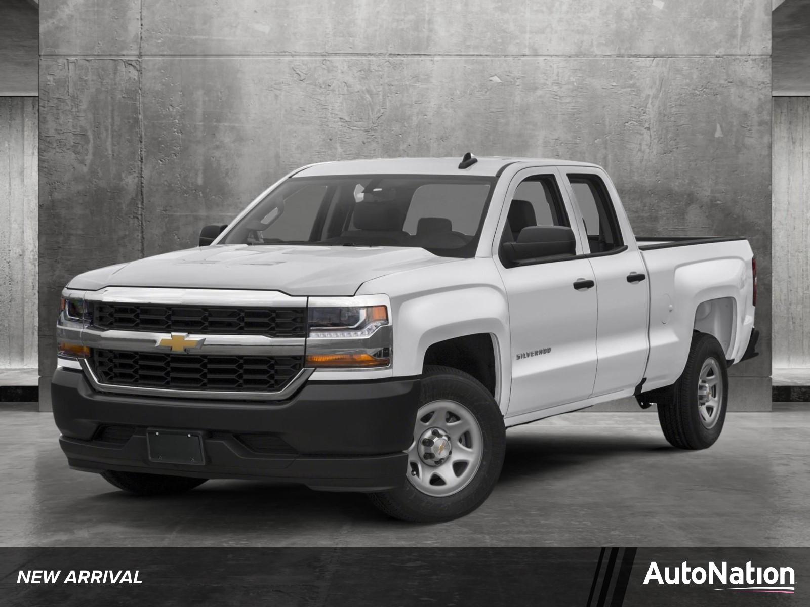 2017 Chevrolet Silverado 1500 Vehicle Photo in VALENCIA, CA 91355-1705