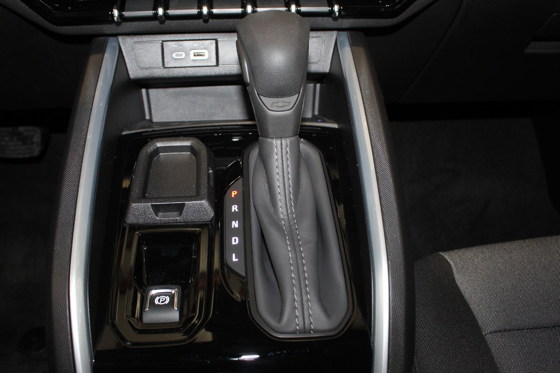 2025 Chevrolet Colorado Vehicle Photo in NORTHAMPTON, MA 01060-1120