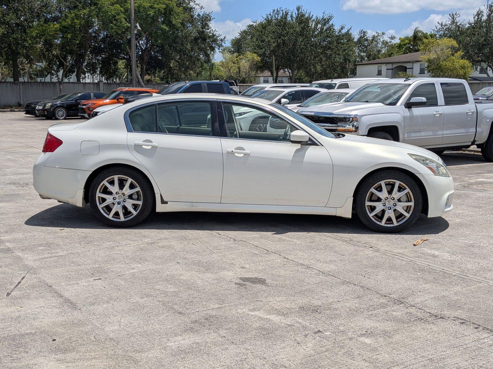 2012 INFINITI G37 Sedan Vehicle Photo in PEMBROKE PINES, FL 33024-6534