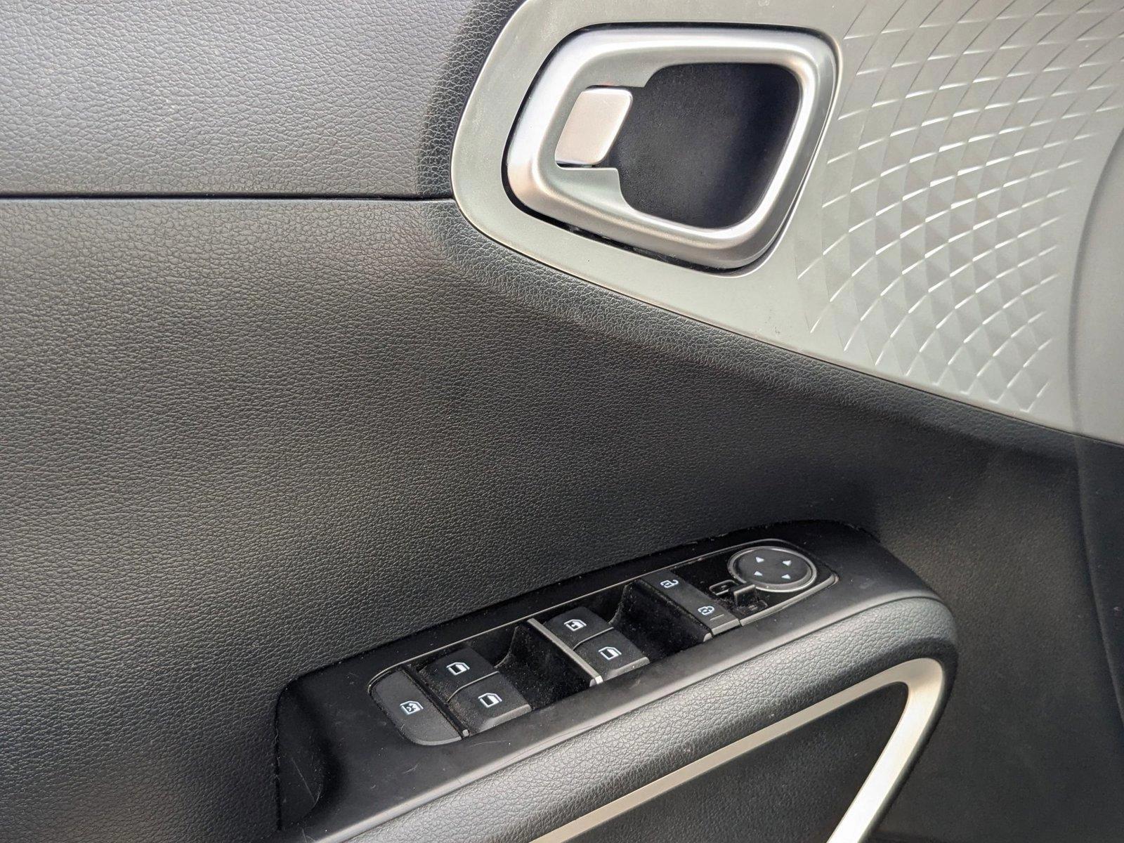 2022 Kia Soul Vehicle Photo in St. Petersburg, FL 33713