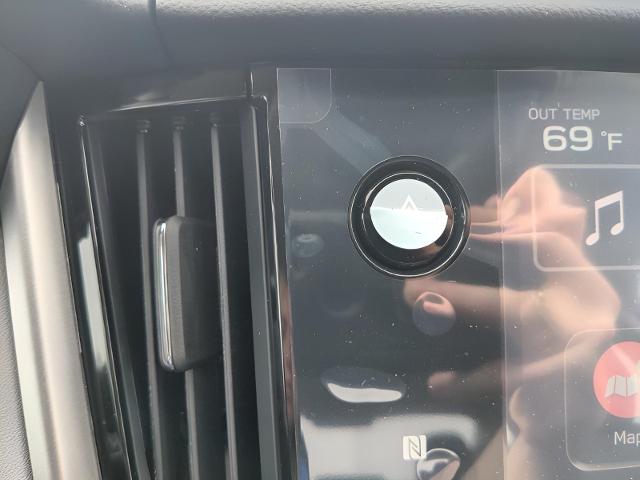 2025 Subaru Legacy Vehicle Photo in Green Bay, WI 54304