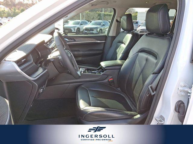2023 Jeep Grand Cherokee L Vehicle Photo in WATERTOWN, CT 06795-3318