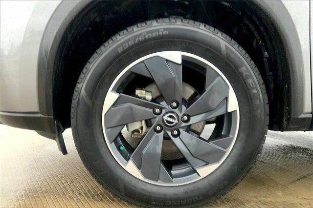 2024 Nissan Rogue Vehicle Photo in TOPEKA, KS 66609-0000