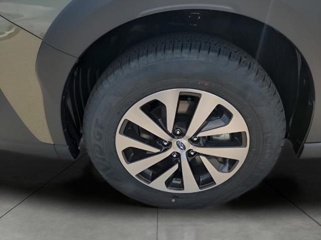 2025 Subaru Outback Vehicle Photo in Green Bay, WI 54304