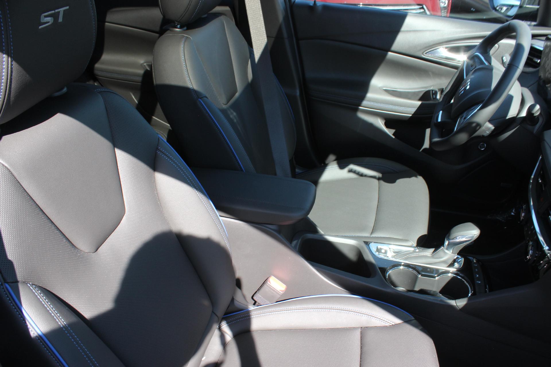 2026 Buick Encore GX Vehicle Photo in AURORA, CO 80012-4011