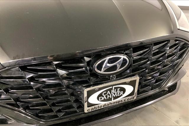 2023 Hyundai SONATA Vehicle Photo in Lees Summit, MO 64086