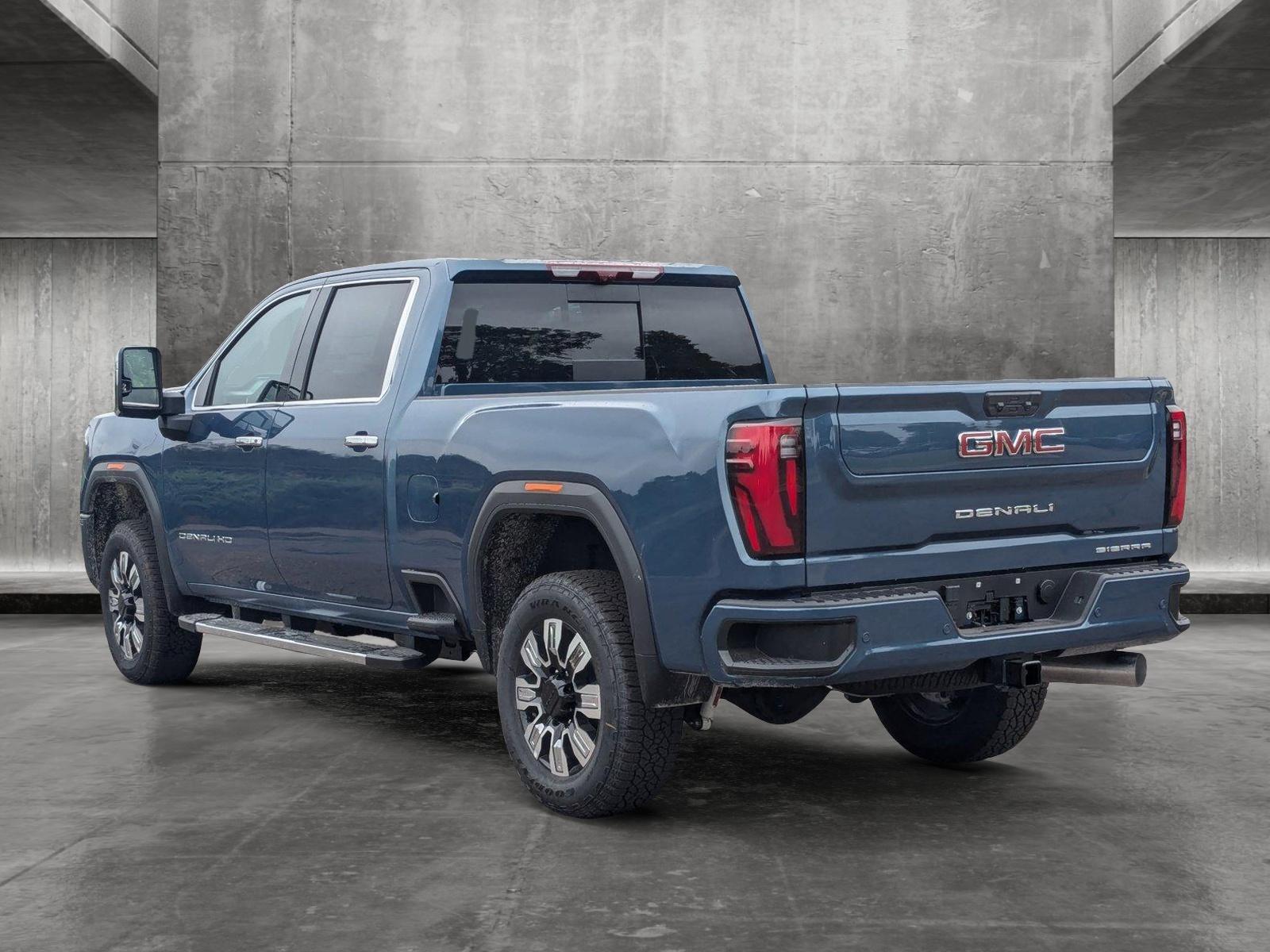 2024 GMC Sierra 2500 HD Vehicle Photo in LONE TREE, CO 80124-2750