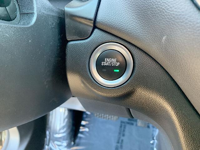 2022 Chevrolet Equinox Vehicle Photo in MOON TOWNSHIP, PA 15108-2571