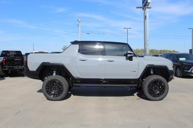 2025 GMC HUMMER EV Pickup Vehicle Photo in Greenville, TX 75402