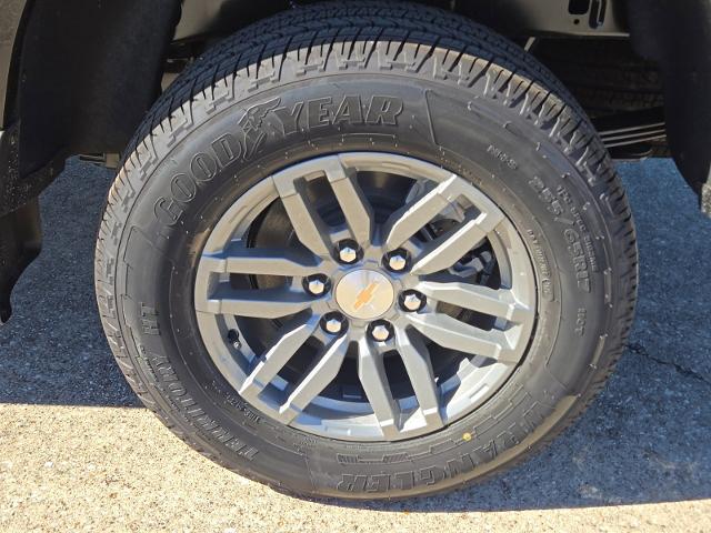 2024 Chevrolet Colorado Vehicle Photo in CROSBY, TX 77532-9157