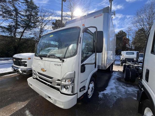 2024 Chevrolet Low Cab Forward 4500 Vehicle Photo in ALCOA, TN 37701-3235