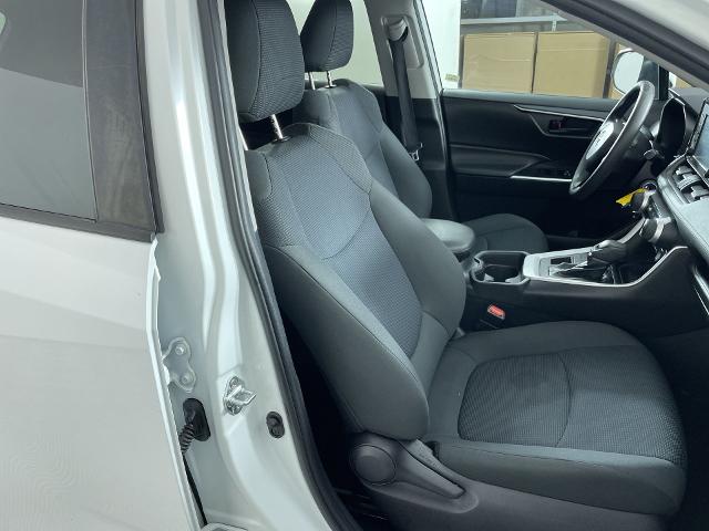 2020 Toyota RAV4 Vehicle Photo in GILBERT, AZ 85297-0402