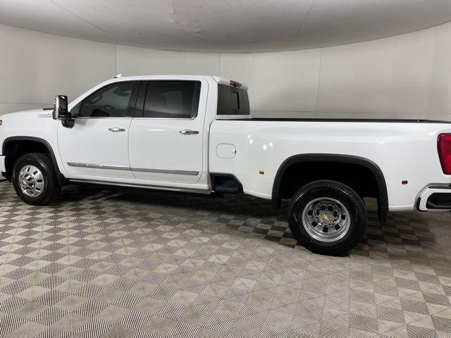 2025 Chevrolet Silverado 3500 HD Vehicle Photo in PHOENIX, AZ 85014-3381
