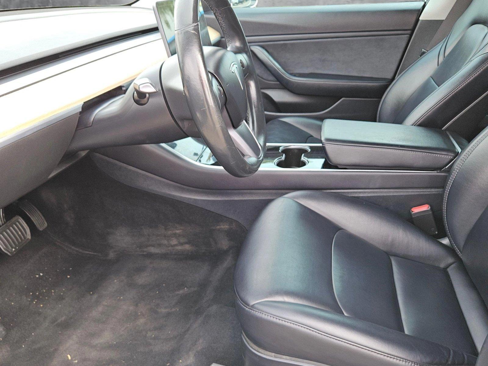 2018 Tesla Model 3 Vehicle Photo in PEORIA, AZ 85382-3715